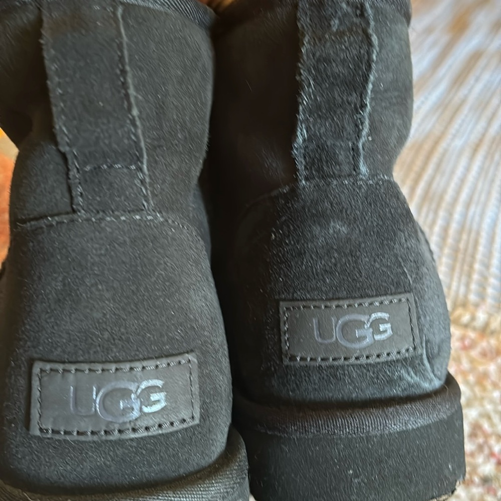 Famous brand UGH boots. Fur lined comfortable style